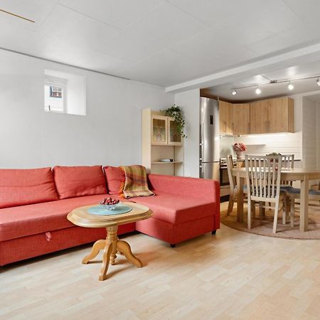 Room In Cozy Apartment 7 Min Walk From The City Center Τρόμσο Εξωτερικό φωτογραφία